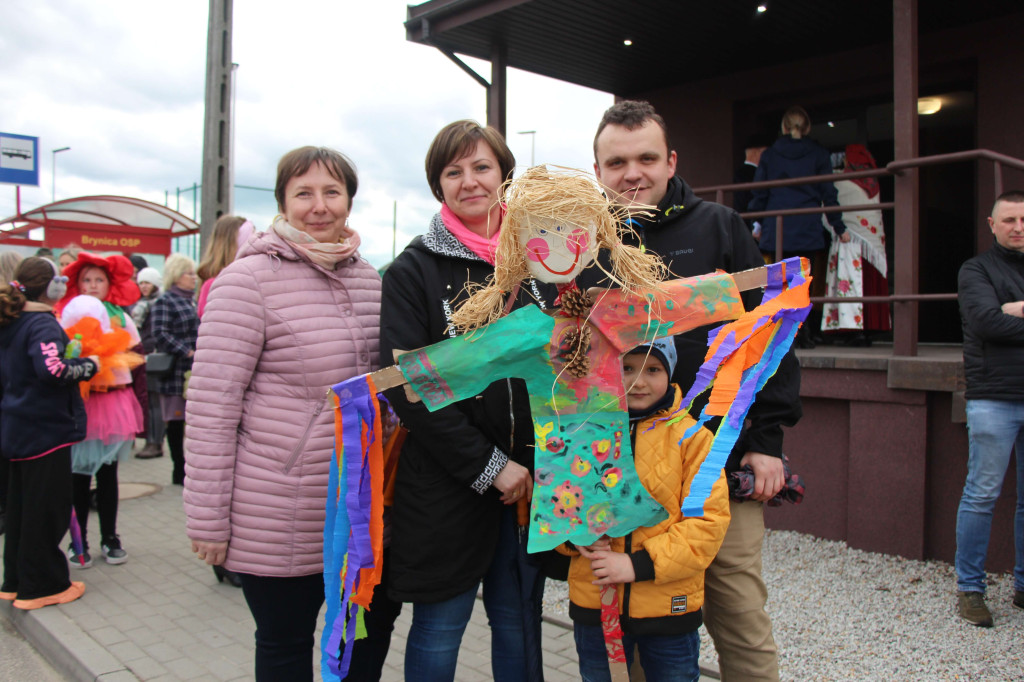 Topienie marzanny. Z pompą kultywują ten zwyczaj