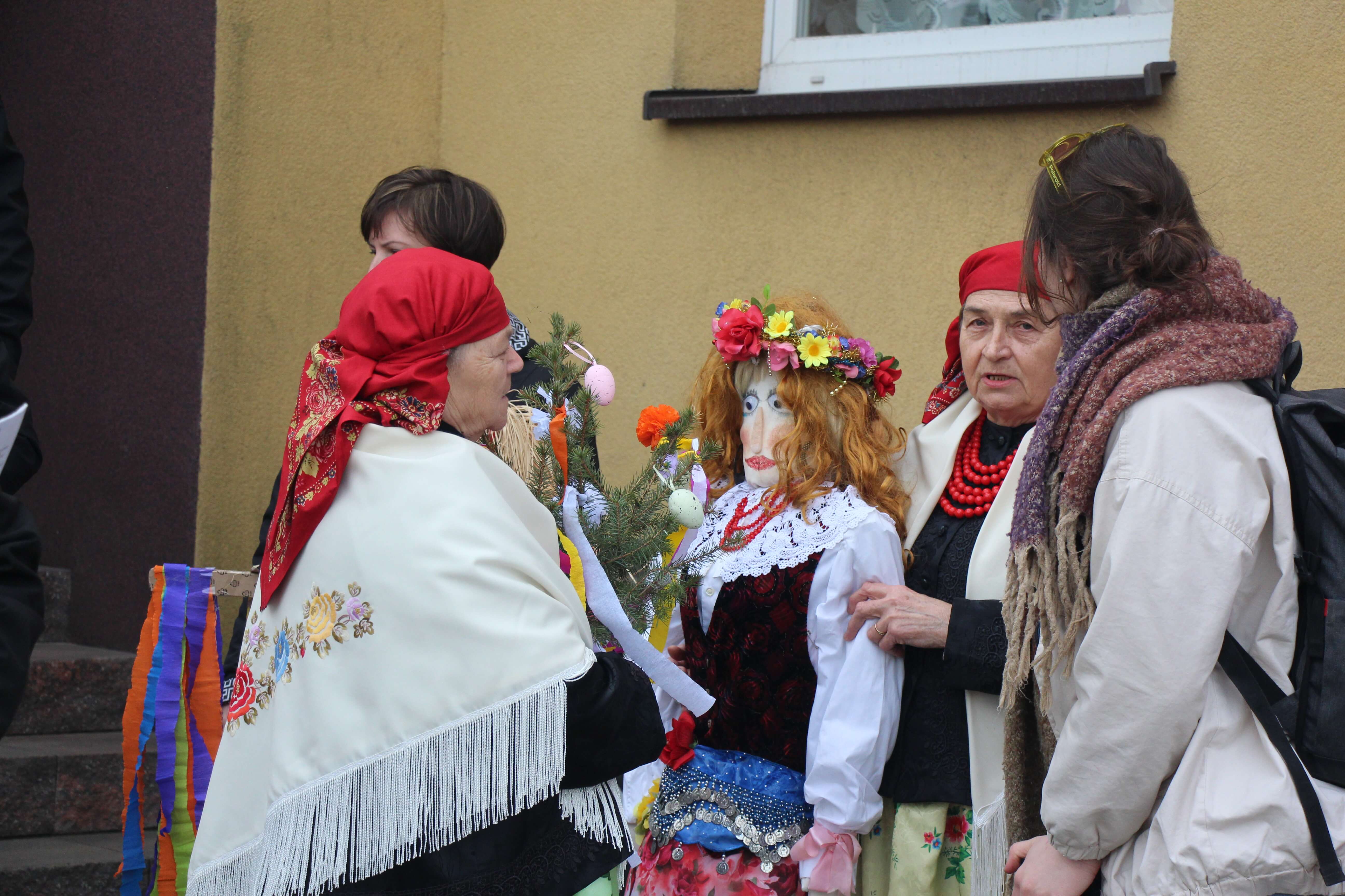 Topienie marzanny. Z pompą kultywują ten zwyczaj