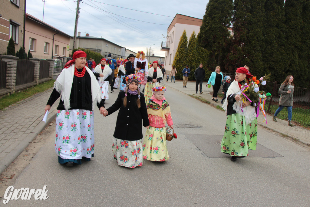 Topienie marzanny. Z pompą kultywują ten zwyczaj