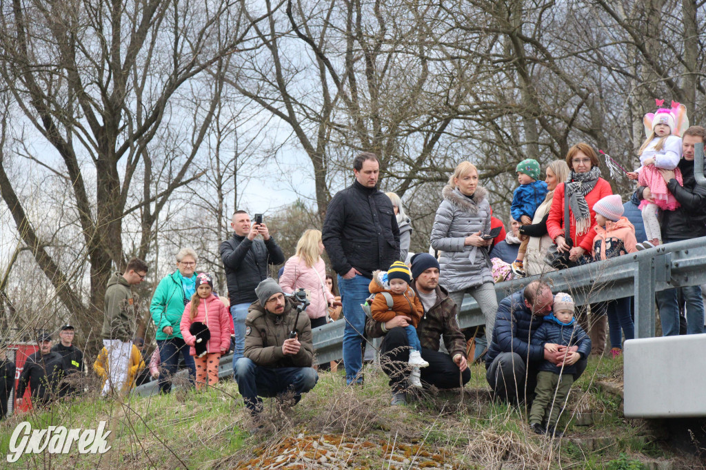 Topienie marzanny. Z pompą kultywują ten zwyczaj