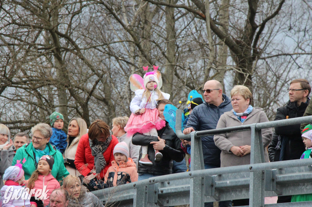 Topienie marzanny. Z pompą kultywują ten zwyczaj
