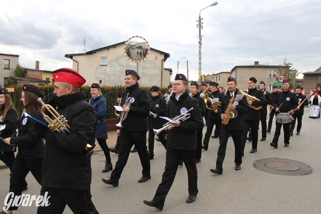 Topienie marzanny. Z pompą kultywują ten zwyczaj