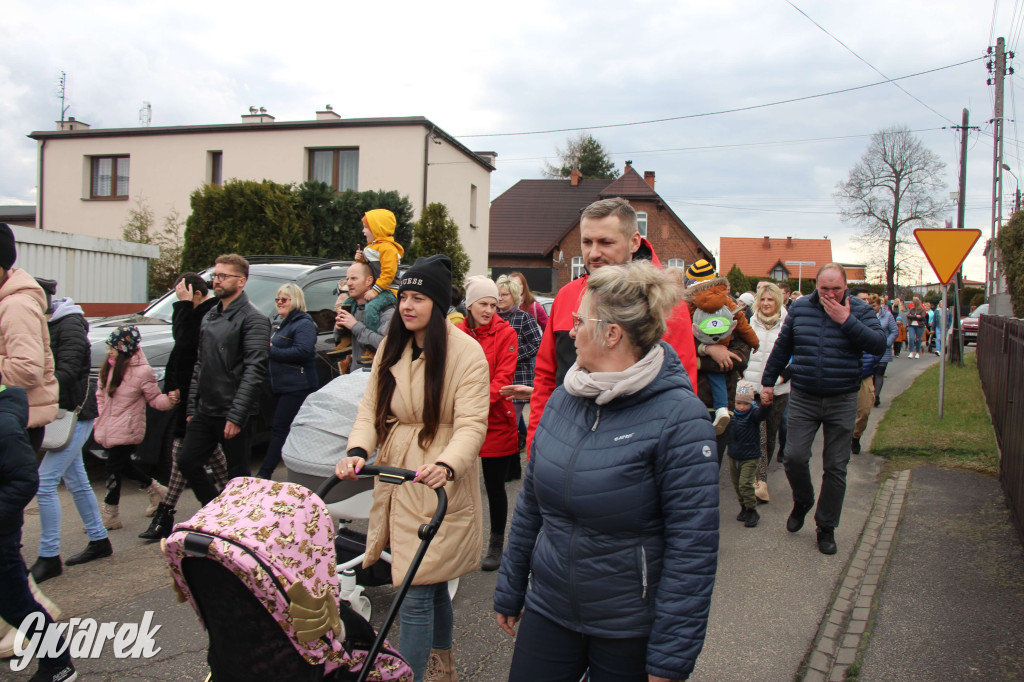 Topienie marzanny. Z pompą kultywują ten zwyczaj