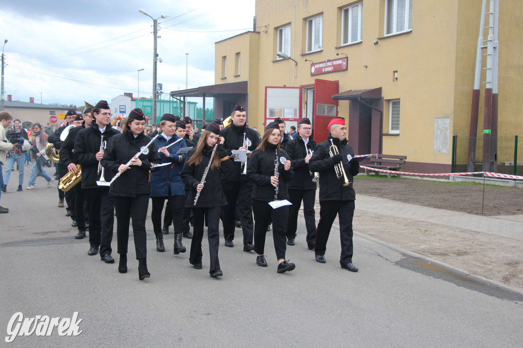 Topienie marzanny. Z pompą kultywują ten zwyczaj