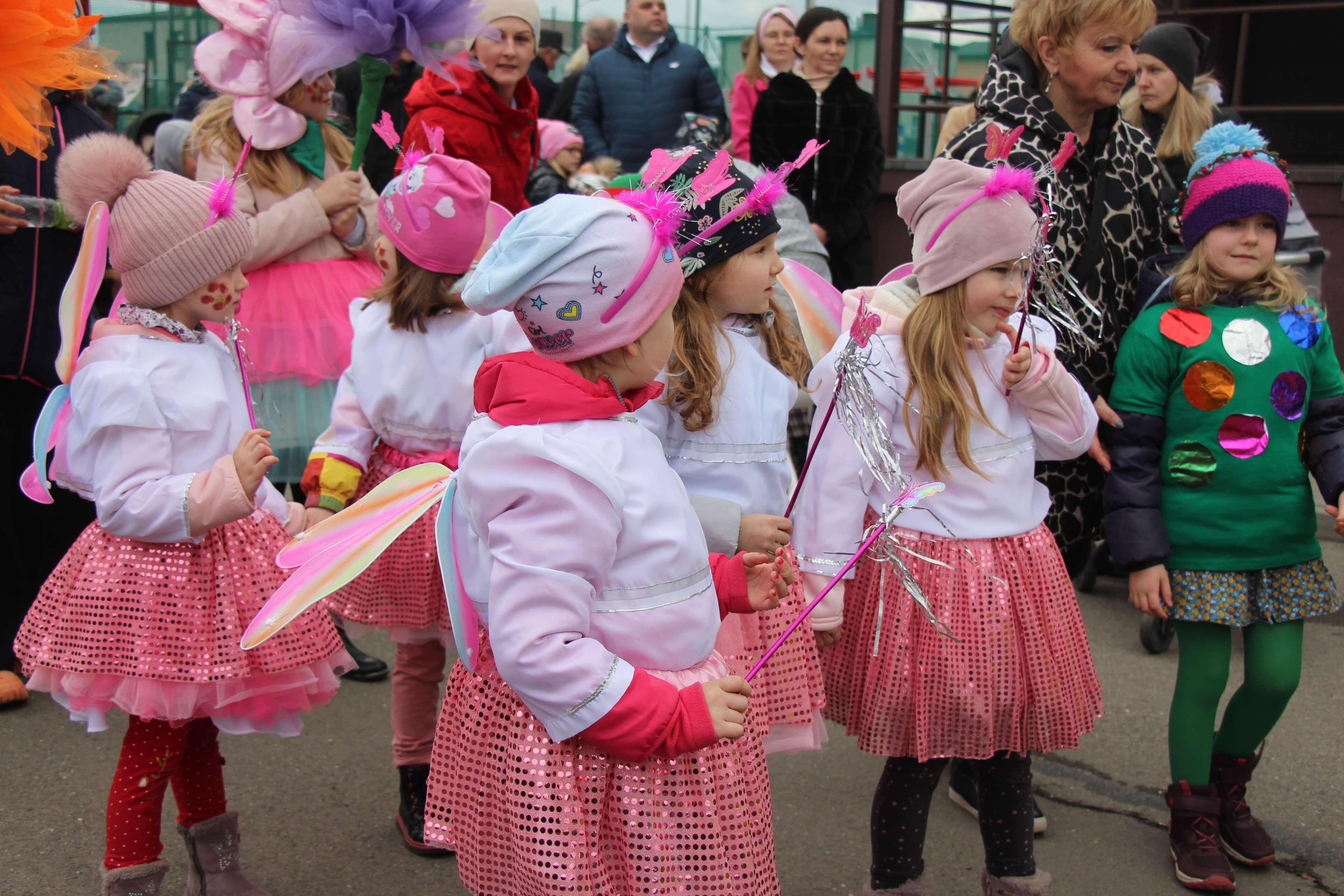 Topienie marzanny. Z pompą kultywują ten zwyczaj