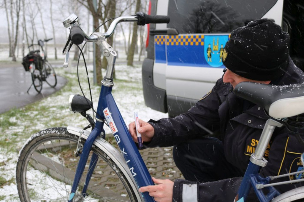 Ustawka rowerzystów i biegaczy. Znakowanie rowerów