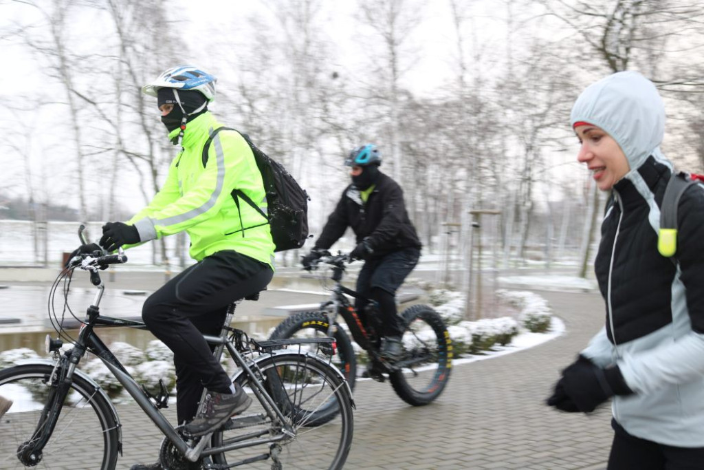 Ustawka rowerzystów i biegaczy. Znakowanie rowerów