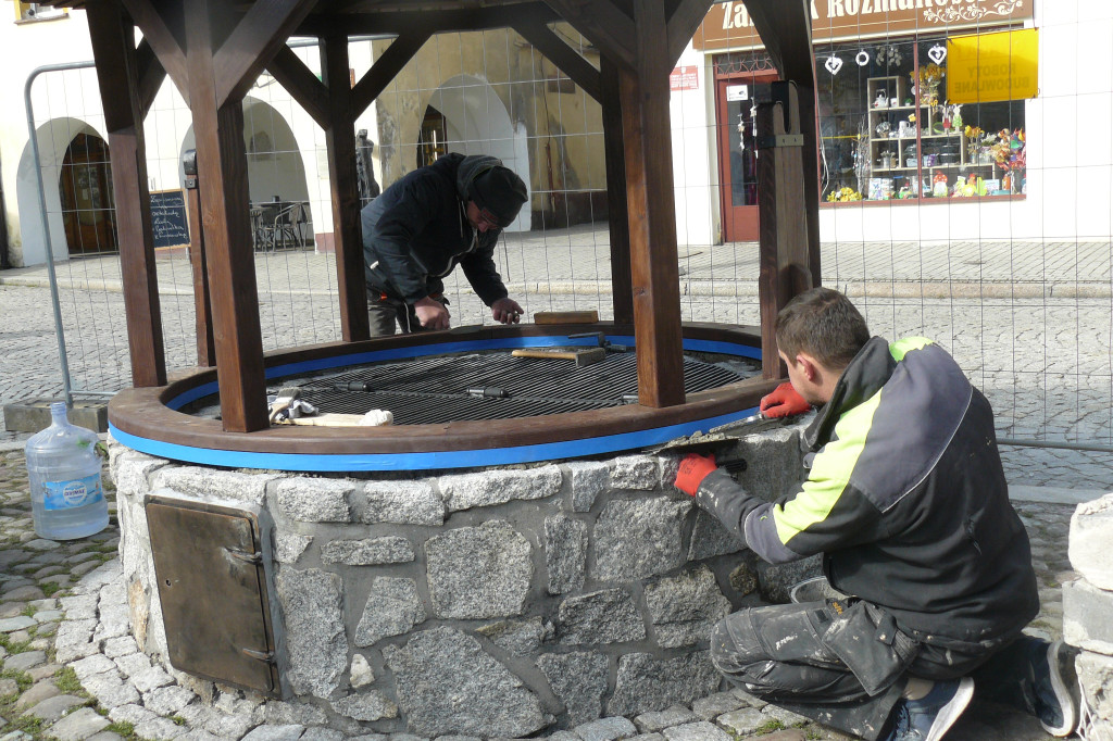 Tarnowskie Góry. Studnia wróciła na rynek