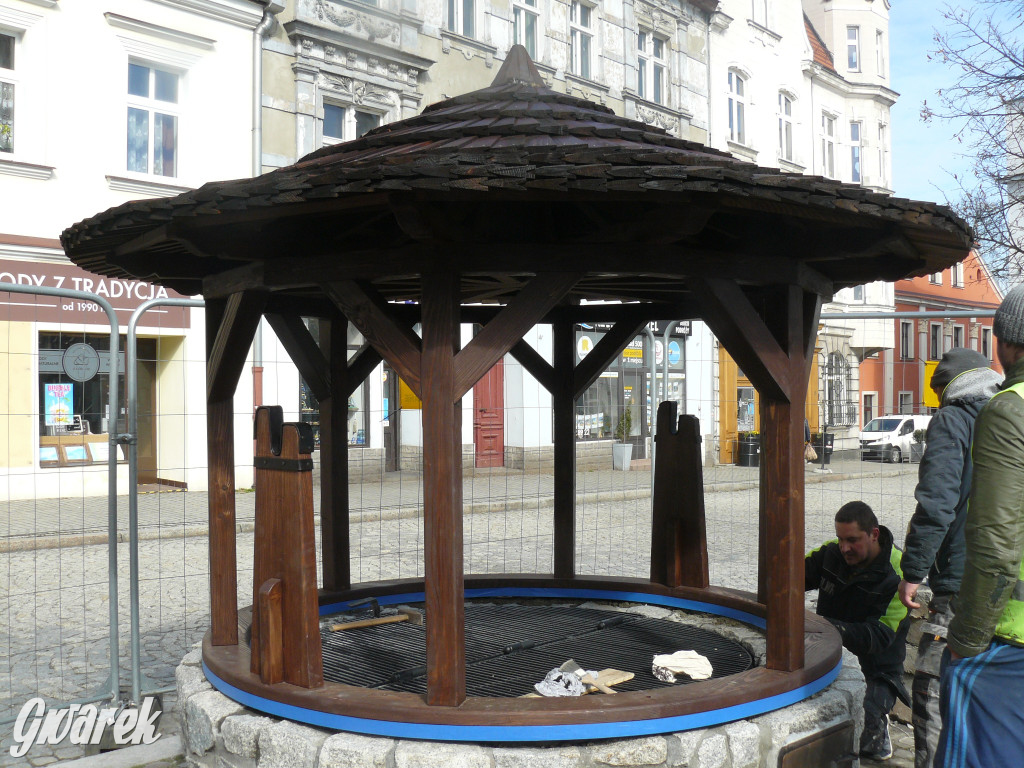 Tarnowskie Góry. Studnia wróciła na rynek