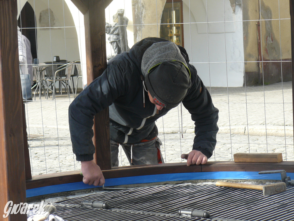 Tarnowskie Góry. Studnia wróciła na rynek