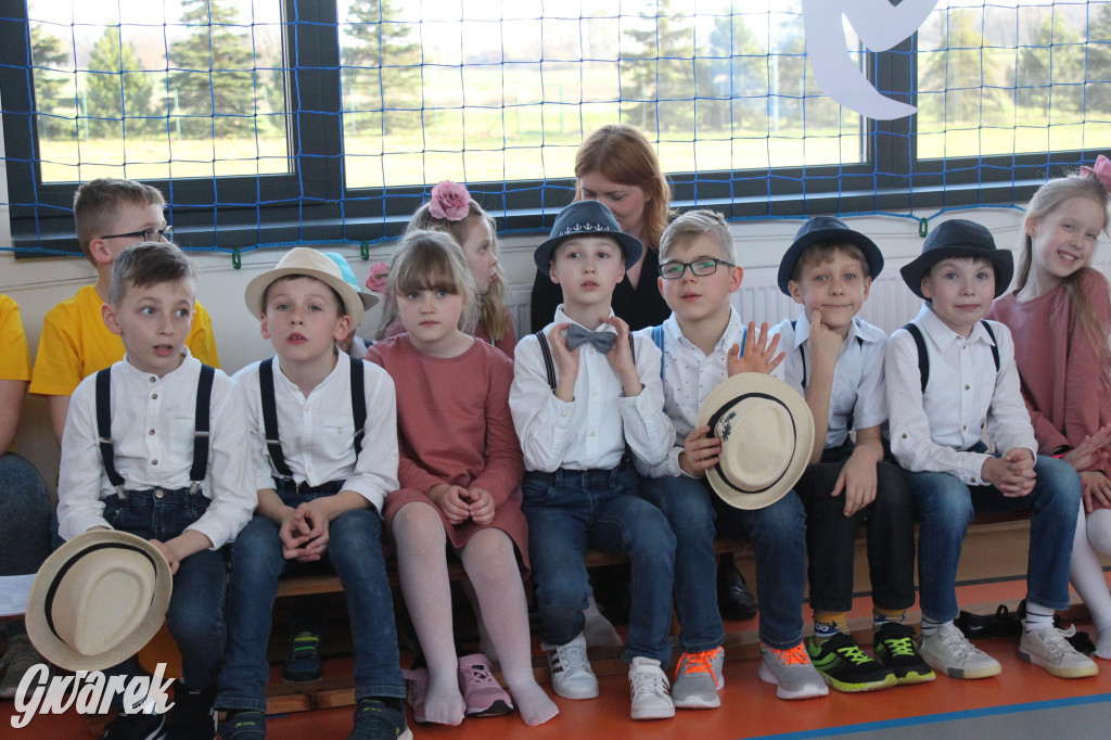 Tłumy na otwarciu sali gimnastycznej. Wielka chwila dla miejscowości