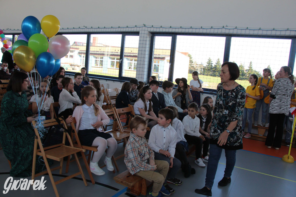Tłumy na otwarciu sali gimnastycznej. Wielka chwila dla miejscowości