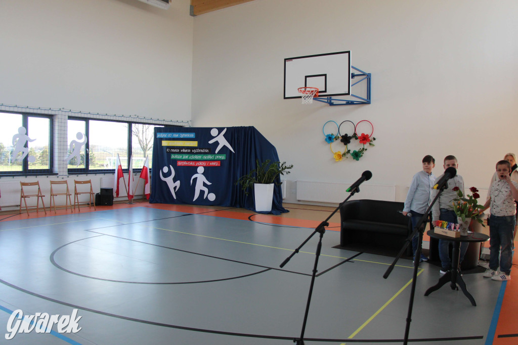 Tłumy na otwarciu sali gimnastycznej. Wielka chwila dla miejscowości