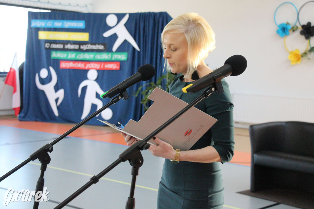 Tłumy na otwarciu sali gimnastycznej. Wielka chwila dla miejscowości