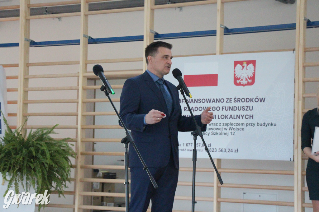 Tłumy na otwarciu sali gimnastycznej. Wielka chwila dla miejscowości