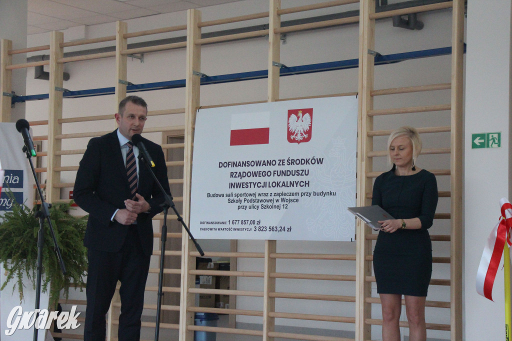 Tłumy na otwarciu sali gimnastycznej. Wielka chwila dla miejscowości