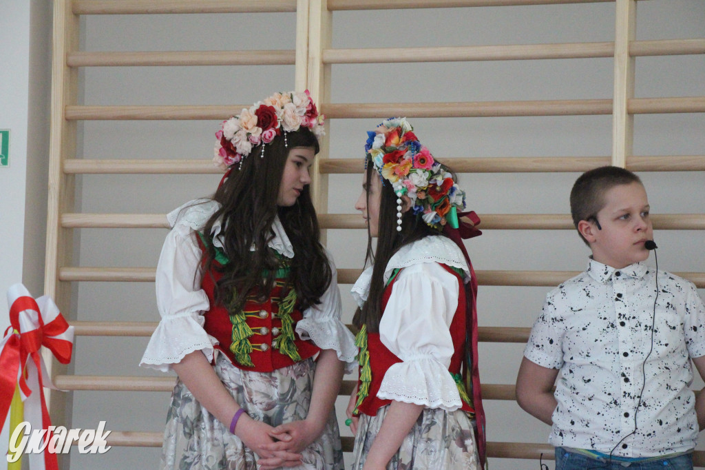 Tłumy na otwarciu sali gimnastycznej. Wielka chwila dla miejscowości