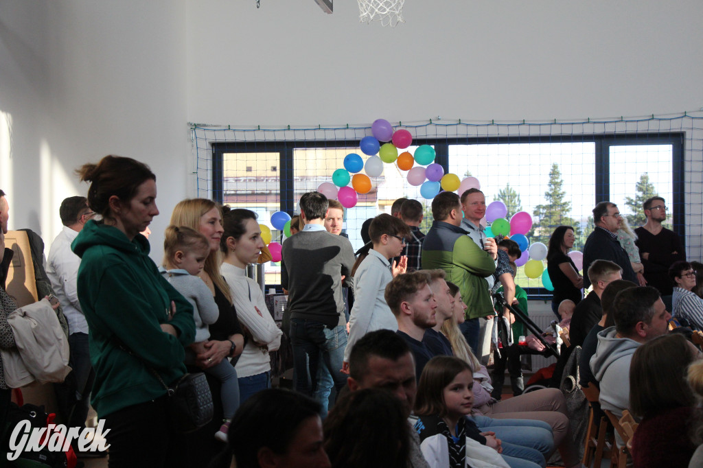 Tłumy na otwarciu sali gimnastycznej. Wielka chwila dla miejscowości