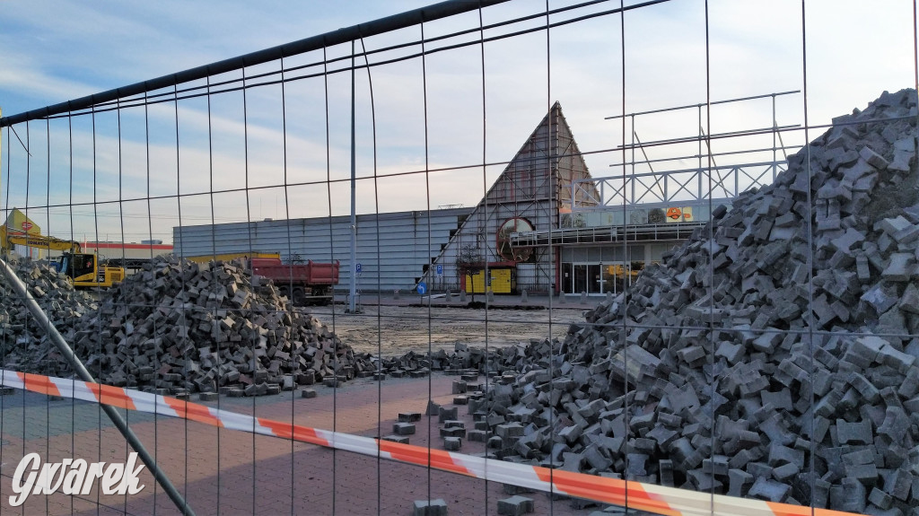 Rozbiórka w Bytomiu. Co z halą po Tesco w Tarnowskich Górach?