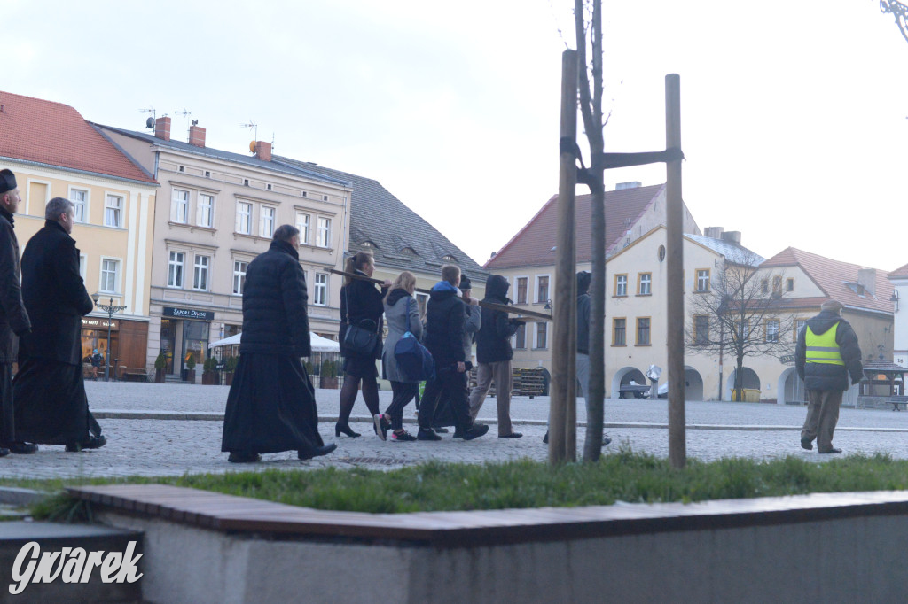 Tarnowskie Góry. Droga Krzyżowa ulicami miasta