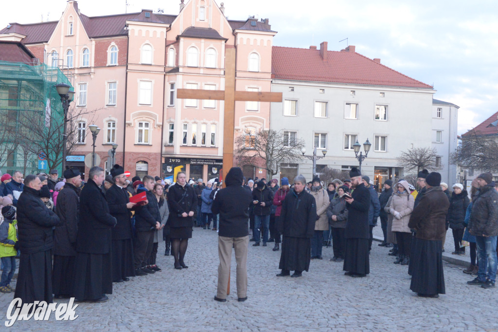 Tarnowskie Góry. Droga Krzyżowa ulicami miasta