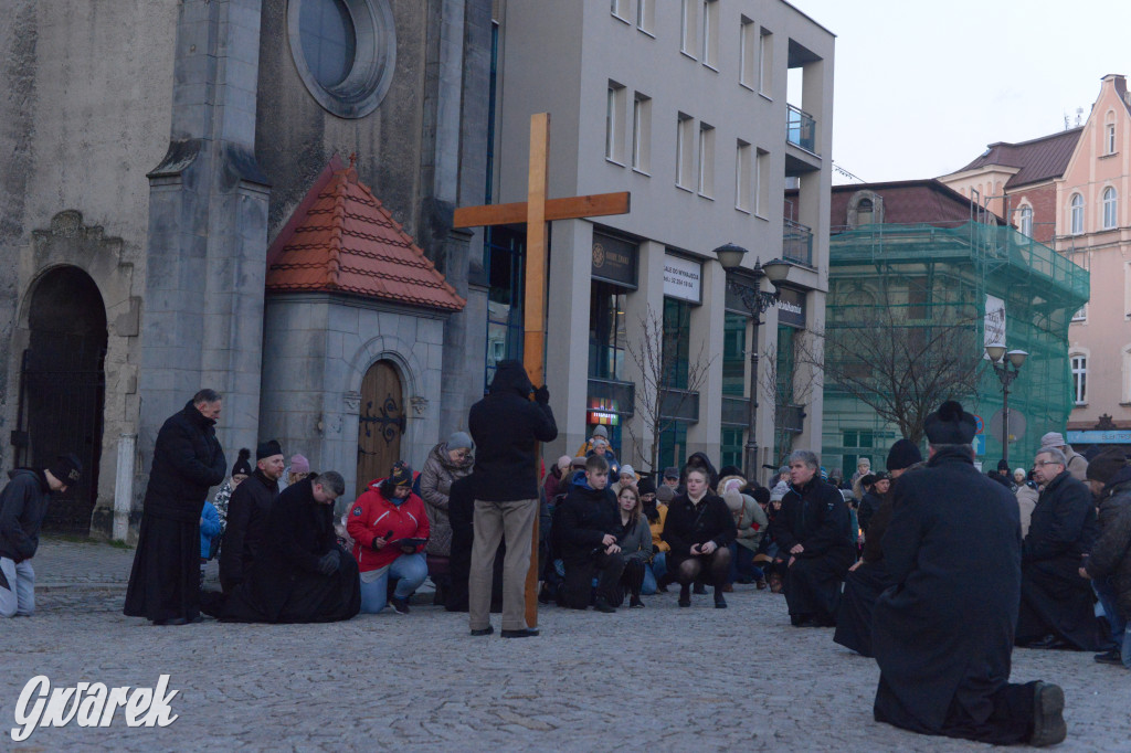 Tarnowskie Góry. Droga Krzyżowa ulicami miasta