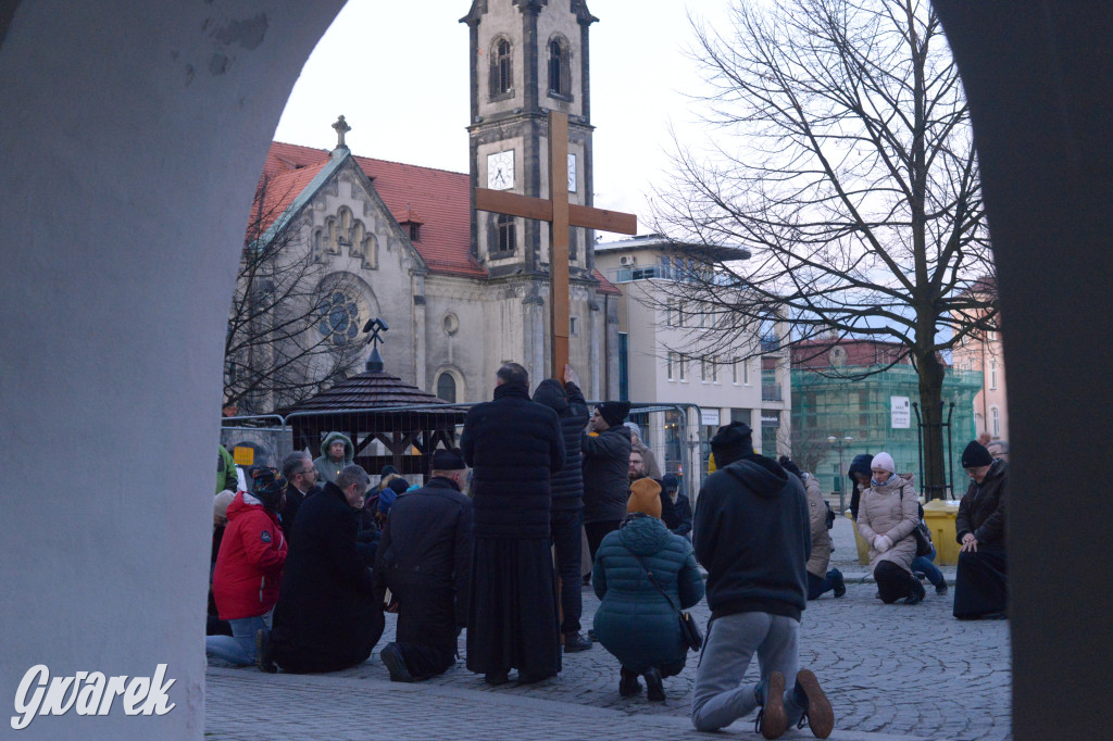 Tarnowskie Góry. Droga Krzyżowa ulicami miasta