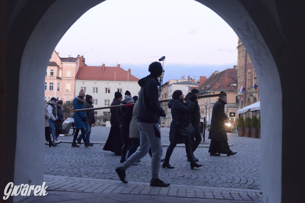 Tarnowskie Góry. Droga Krzyżowa ulicami miasta