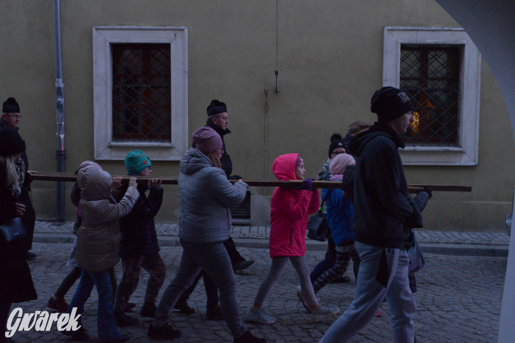 Tarnowskie Góry. Droga Krzyżowa ulicami miasta