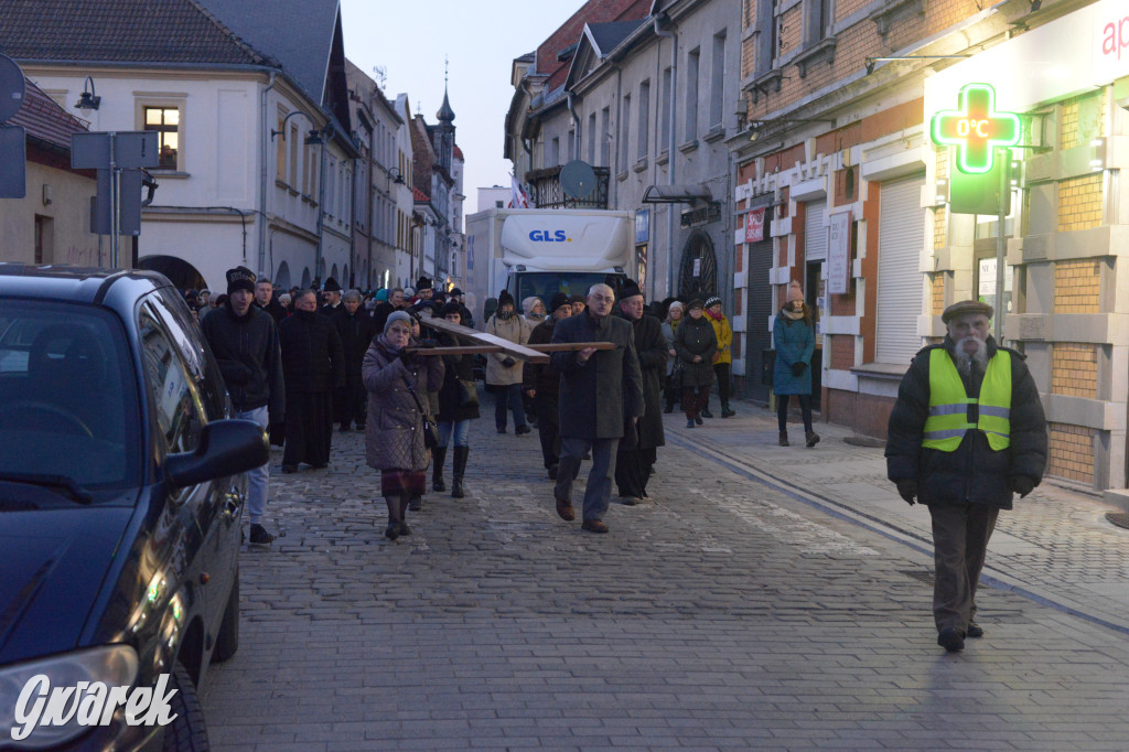 Tarnowskie Góry. Droga Krzyżowa ulicami miasta