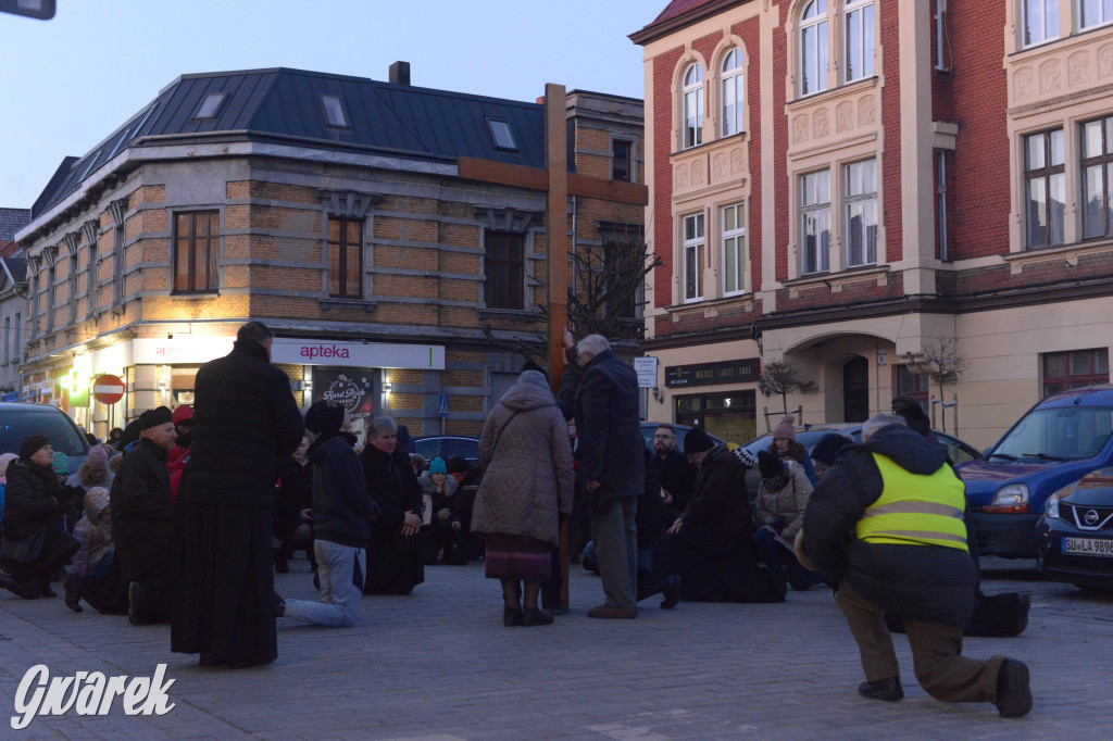 Tarnowskie Góry. Droga Krzyżowa ulicami miasta