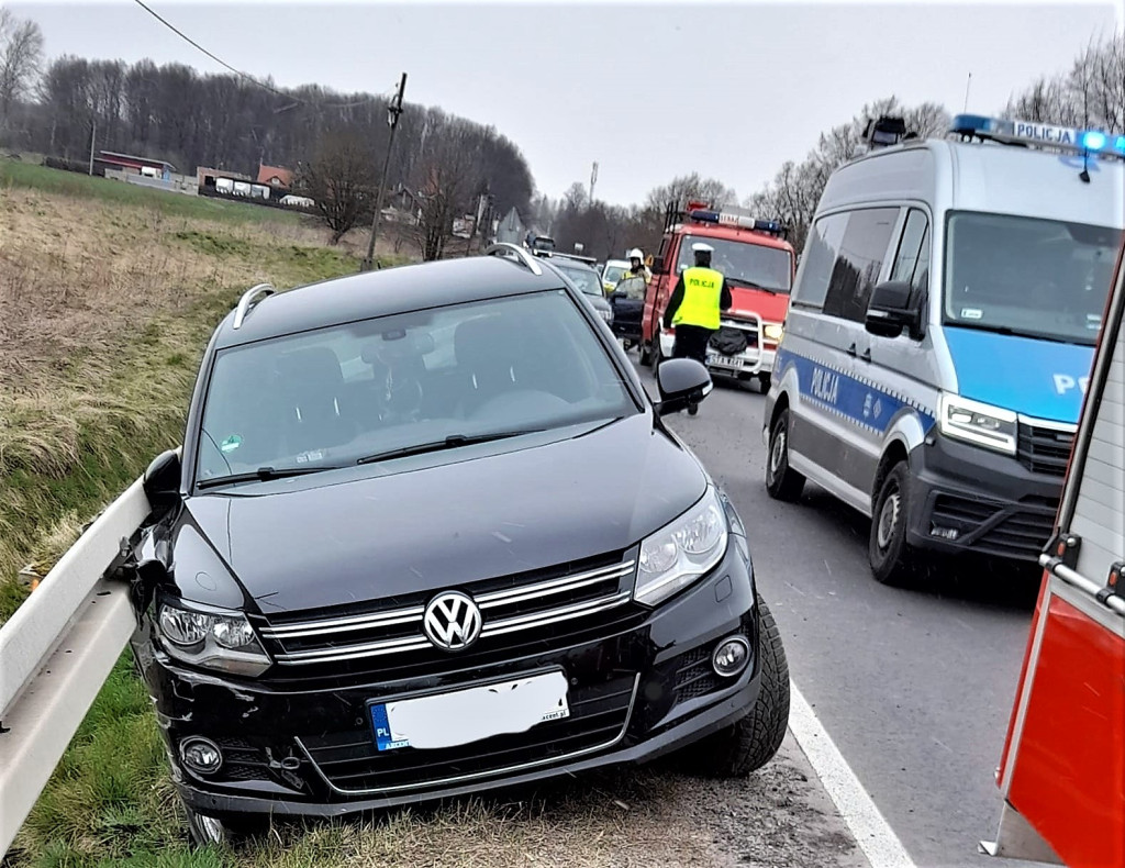 Pijany wjechał w barierki