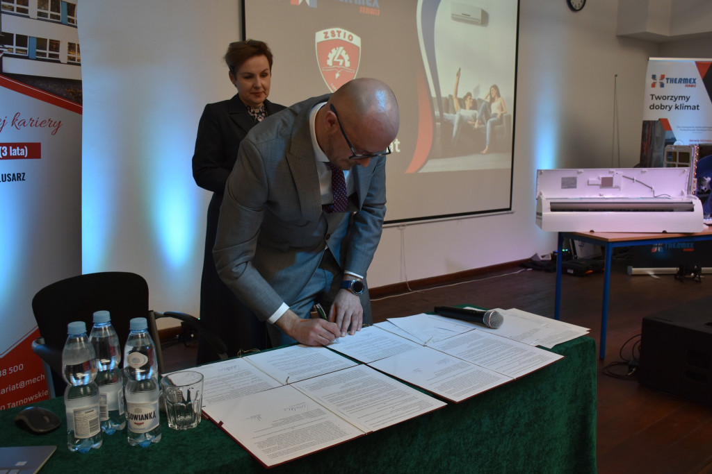 Tarnowskie Góry. Umowa Mechanika z firmą Thermex