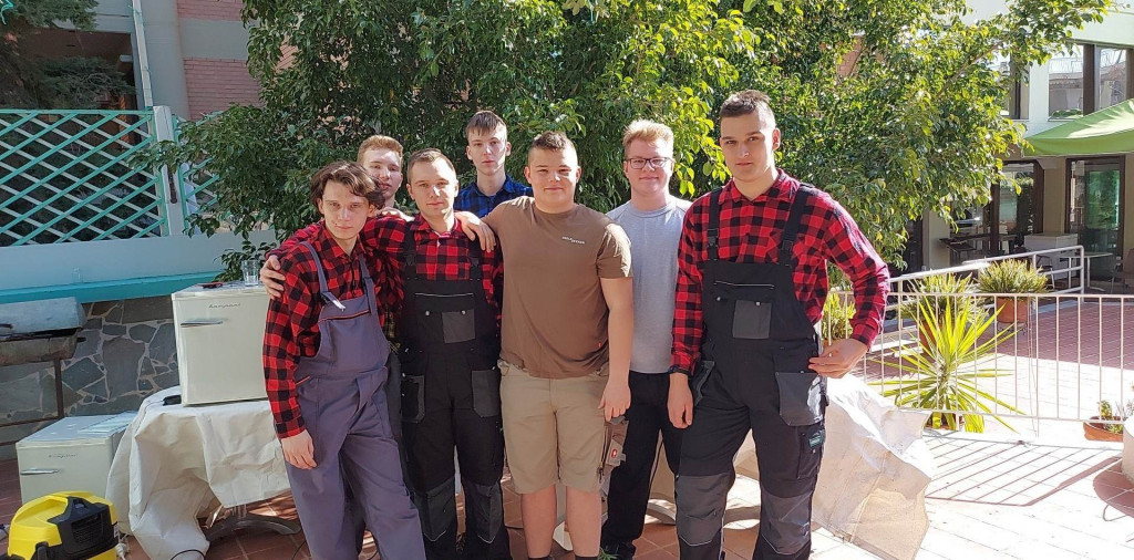 Praktyki w Grecji i umowa z uniwersytetem