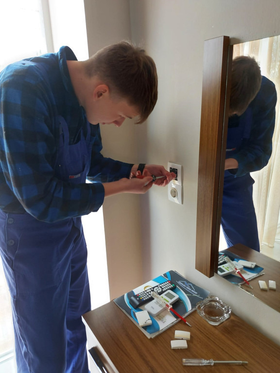 Praktyki w Grecji i umowa z uniwersytetem