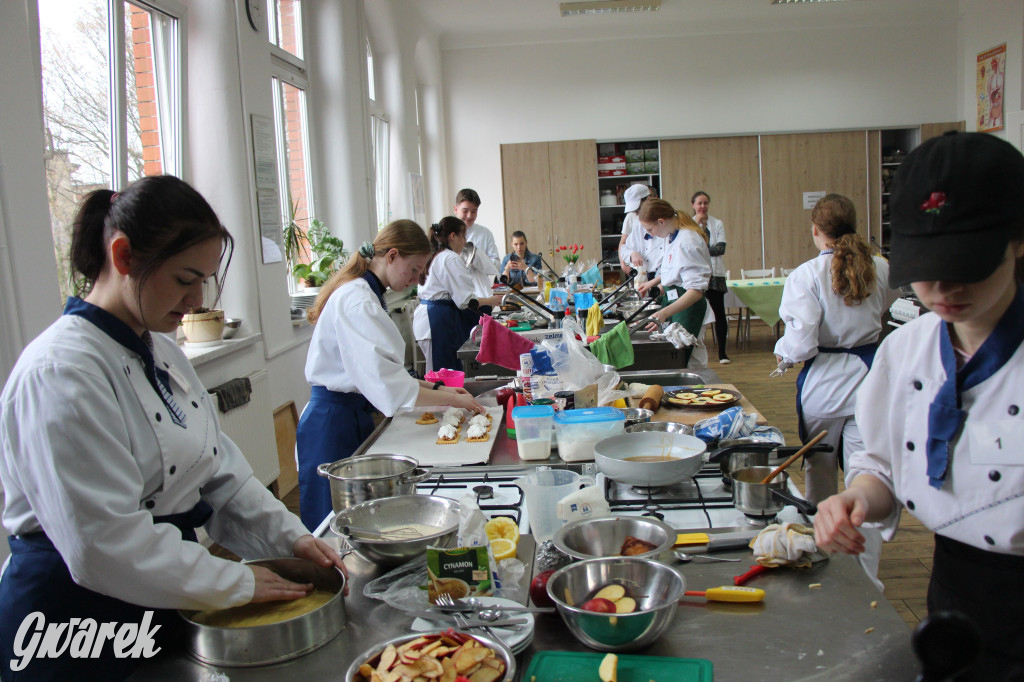 Konkurs w Gastronomiku, jabłko na 11 sposobów