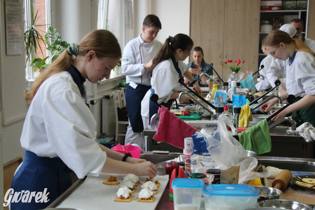 Konkurs w Gastronomiku, jabłko na 11 sposobów