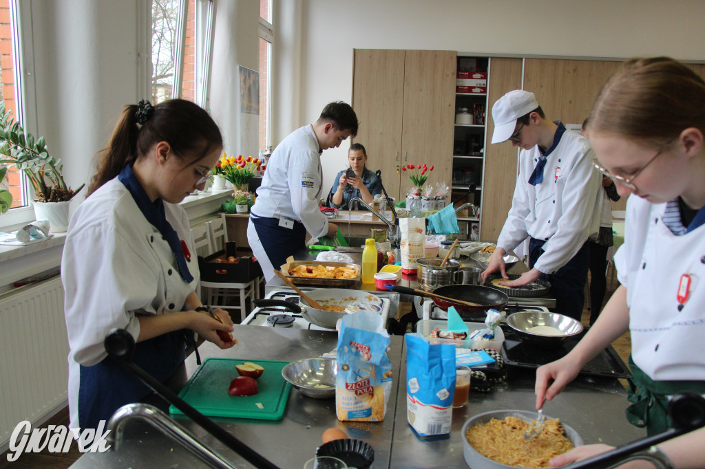 Konkurs w Gastronomiku, jabłko na 11 sposobów