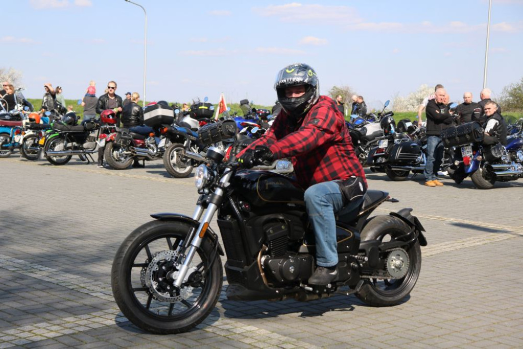 Parada motocyklistów w Piekarach Śląskich