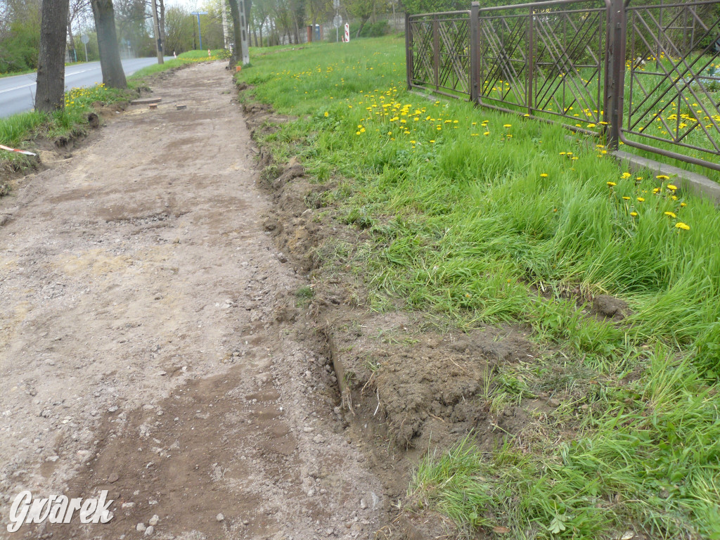 Tarnowskie Góry. Zamknięty chodnik przy Bytomskiej