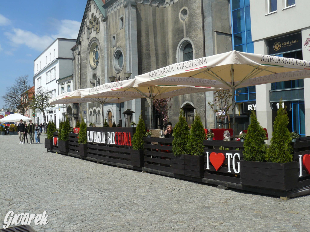 Tarnowskie Góry, rynek. Wracają ogródki letnie