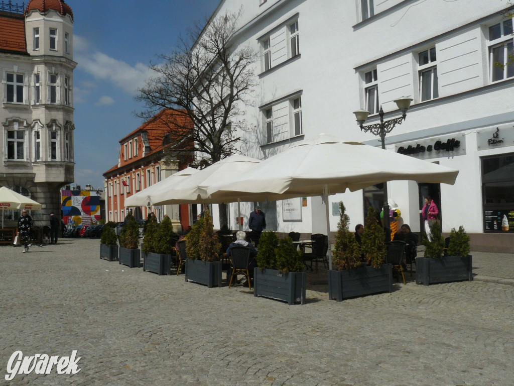 Tarnowskie Góry, rynek. Wracają ogródki letnie
