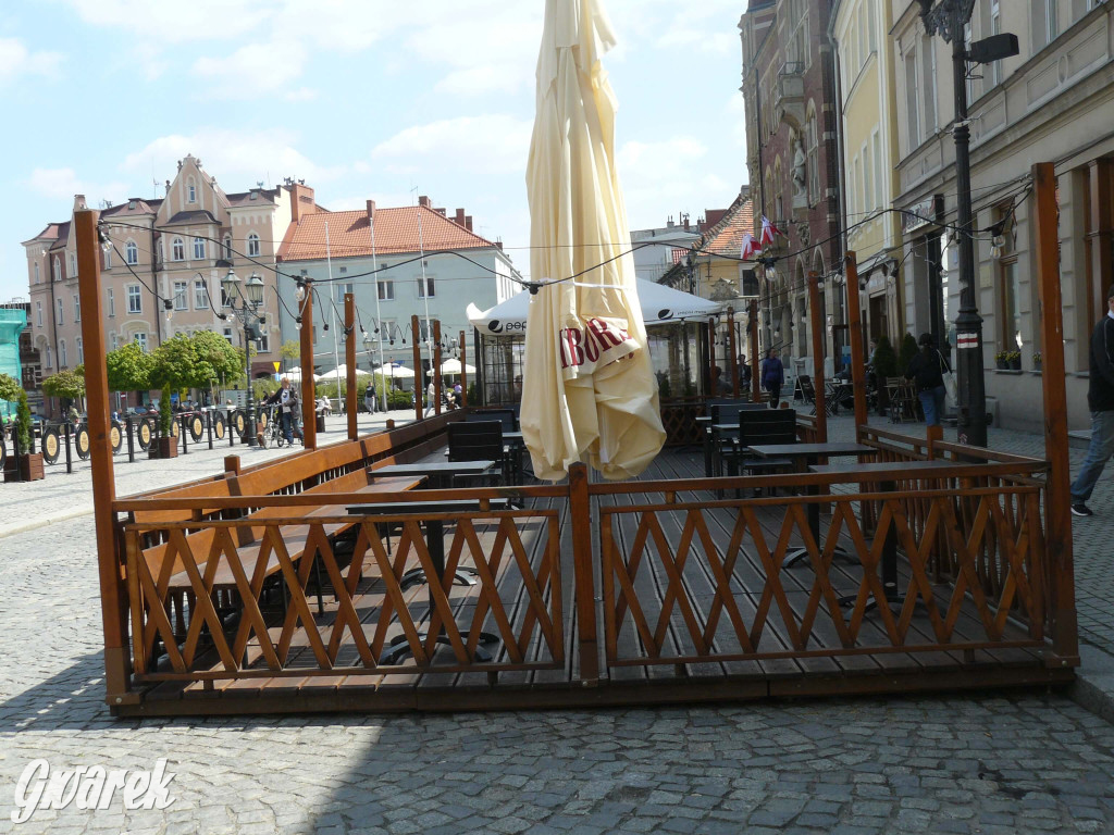 Tarnowskie Góry, rynek. Wracają ogródki letnie