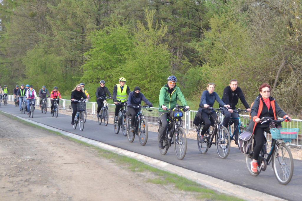 Masa krytyczna na nowej drodze (rowerowej)