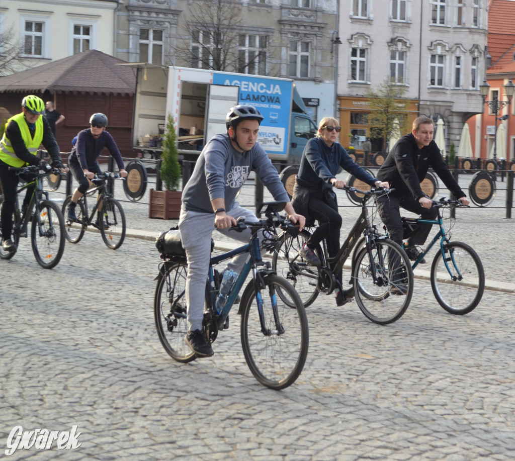 Masa krytyczna na nowej drodze (rowerowej)