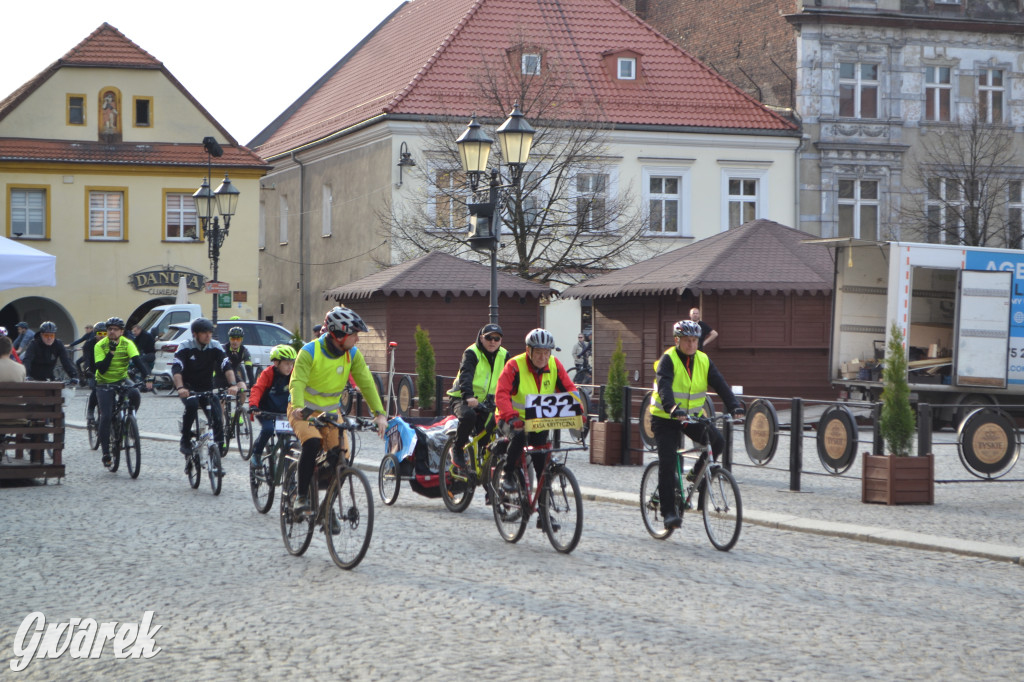 Masa krytyczna na nowej drodze (rowerowej)