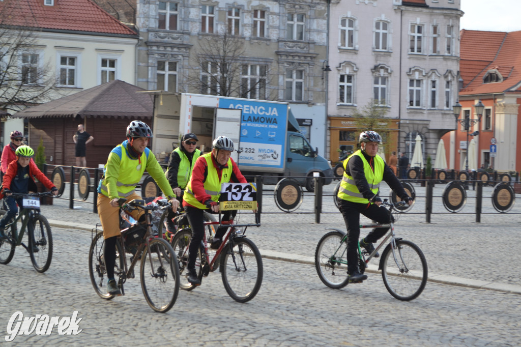 Masa krytyczna na nowej drodze (rowerowej)