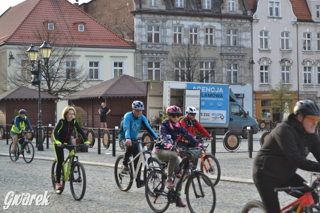 Masa krytyczna na nowej drodze (rowerowej)