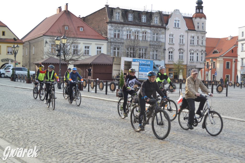 Masa krytyczna na nowej drodze (rowerowej)