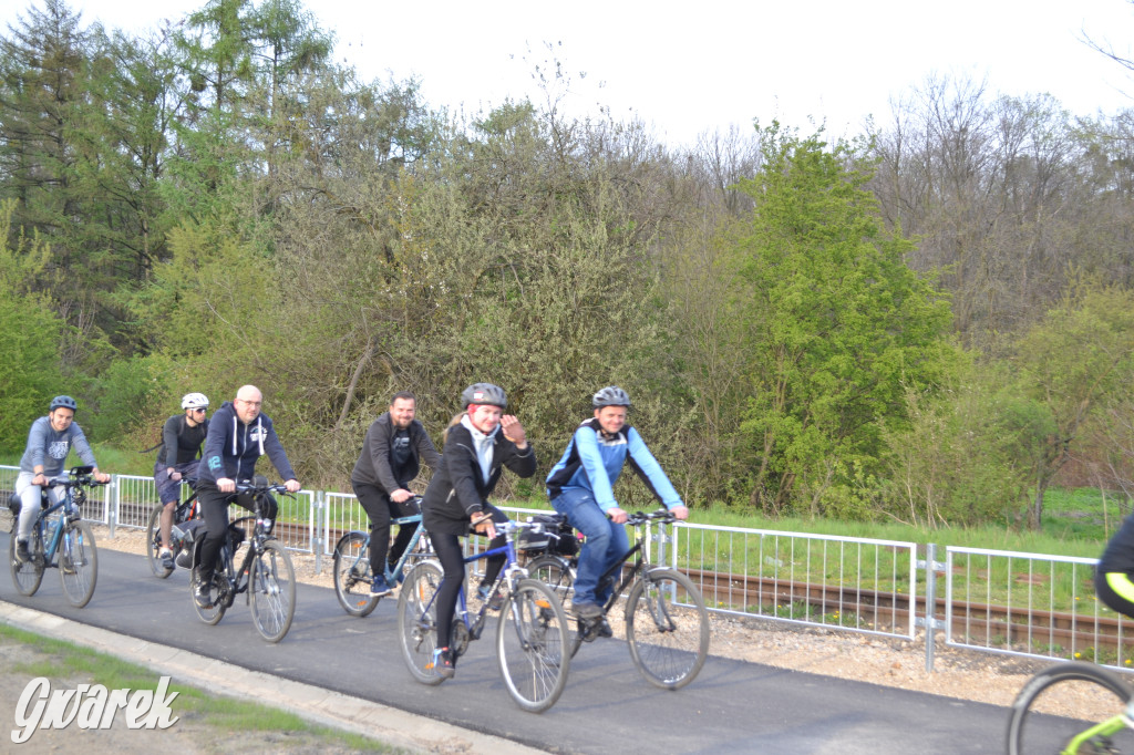 Masa krytyczna na nowej drodze (rowerowej)